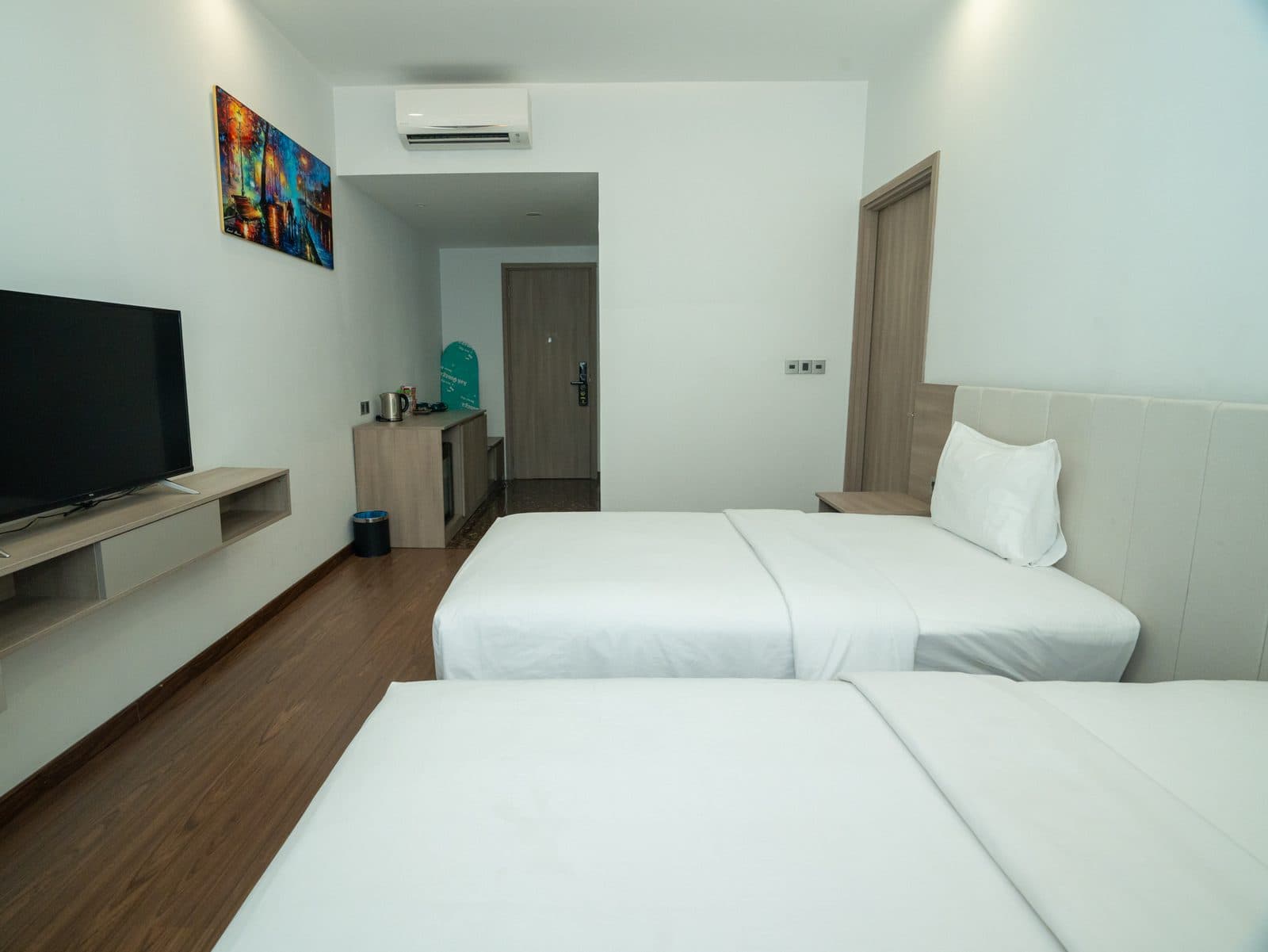 Family Suite 1